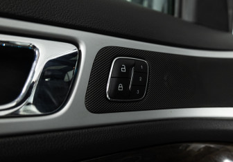 Подержанный автомобиль Ford Explorer 2014 года (20 фото)