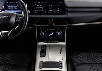 Подержанный автомобиль Exeed TXL 2022 года (15 фото)