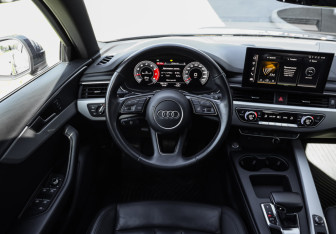 Подержанный автомобиль Audi A4 Sedan 2021 года (12 фото)