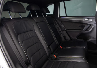 Подержанный автомобиль Volkswagen Tiguan 2021 года (21 фото)