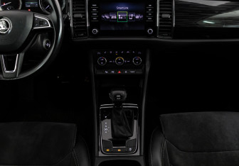 Подержанный автомобиль Skoda Kodiaq 2017 года (14 фото)