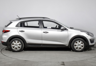 Подержанный автомобиль Kia Rio Hatchback 2018 года (4 фото)