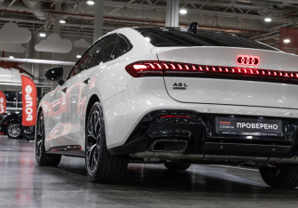 Подержанный автомобиль Audi A5 Liftback 2026 года (12 фото)