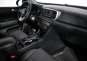 Подержанный автомобиль Kia Sportage 2019 года (10 фото)