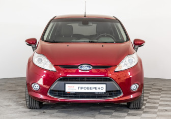 Подержанный автомобиль Ford Fiesta Hatchback 2011 года (2 фото)