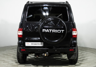 Подержанный автомобиль УАЗ Patriot 2018 года (6 фото)
