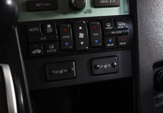 Подержанный автомобиль Honda Pilot 2008 года (16 фото)