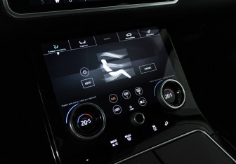 Подержанный автомобиль Land Rover Range Rover Velar 2018 года (19 фото)