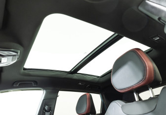 Подержанный автомобиль Geely Coolray 2024 года (18 фото)