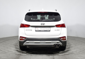 Подержанный автомобиль Hyundai Santa Fe 2020 года (6 фото)
