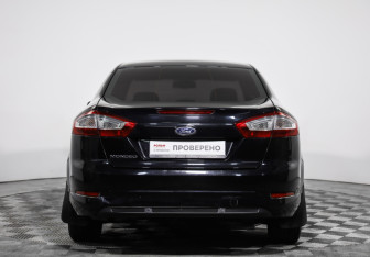 Подержанный автомобиль Ford Mondeo Sedan 2011 года (6 фото)