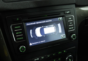 Подержанный автомобиль Skoda Yeti 2014 года (15 фото)