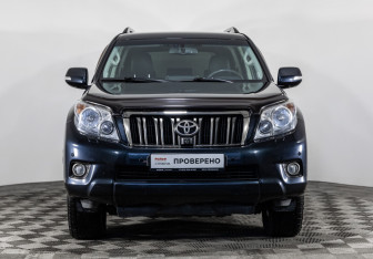 Подержанный автомобиль Toyota Land Cruiser Prado 2010 года (2 фото)