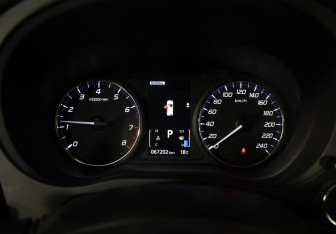 Подержанный автомобиль Mitsubishi Outlander 2021 года (13 фото)