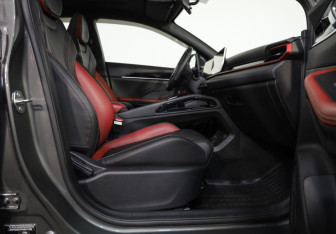 Подержанный автомобиль Geely Coolray 2023 года (20 фото)