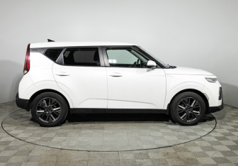 Подержанный автомобиль Kia Soul 2020 года (4 фото)