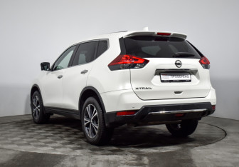 Подержанный автомобиль Nissan X-Trail 2021 года (7 фото)