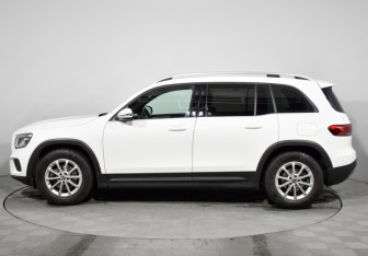 Подержанный автомобиль Mercedes-Benz GLB 2020 года (8 фото)