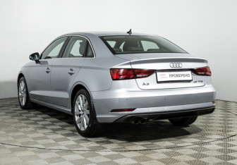 Подержанный автомобиль Audi A3 Sedan 2019 года (7 фото)