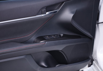 Подержанный автомобиль Toyota Camry Sedan 2021 года (26 фото)
