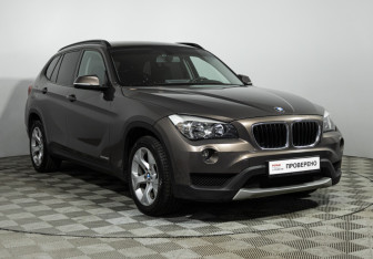 Подержанный автомобиль BMW X1 2013 года (3 фото)