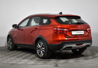Подержанный автомобиль LADA (ВАЗ) Vesta Wagon 2021 года (7 фото)