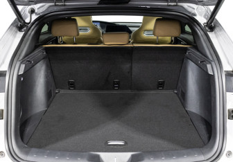 Подержанный автомобиль Changan UNI-K 2023 года (24 фото)