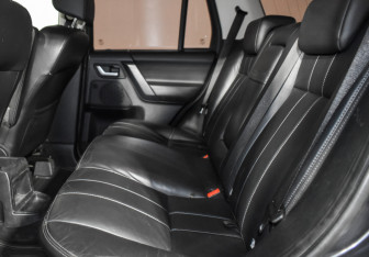 Подержанный автомобиль Land Rover Freelander 2010 года (12 фото)