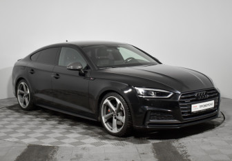 Подержанный автомобиль Audi A5 Liftback 2017 года (4 фото)