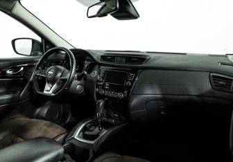 Подержанный автомобиль Nissan Qashqai 2021 года (9 фото)