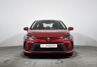 Подержанный автомобиль Toyota Corolla Sedan 2019 года (2 фото)