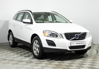 Подержанный автомобиль Volvo XC60 2012 года (3 фото)