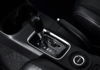Подержанный автомобиль Mitsubishi Outlander 2016 года (14 фото)