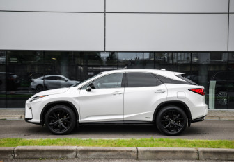 Подержанный автомобиль Lexus RX 2018 года (9 фото)