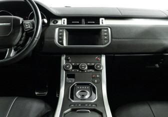 Подержанный автомобиль Land Rover Range Rover Evoque 2017 года (14 фото)