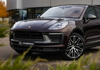 Подержанный автомобиль Porsche Macan 2023 года (2 фото)