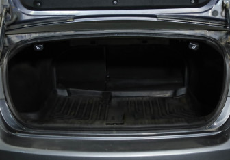 Подержанный автомобиль Kia Magentis 2009 года (30 фото)