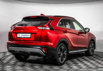 Подержанный автомобиль Mitsubishi Eclipse Cross 2021 года (5 фото)
