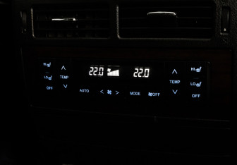 Подержанный автомобиль Toyota Land Cruiser Suv 2020 года (33 фото)