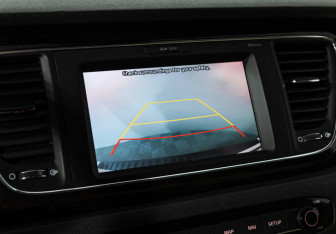 Подержанный автомобиль Kia Carnival 2019 года (20 фото)