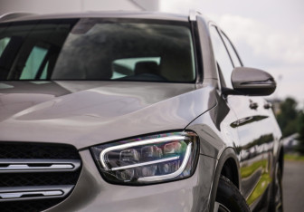 Подержанный автомобиль Mercedes-Benz GLC Coupe 2021 года (2 фото)