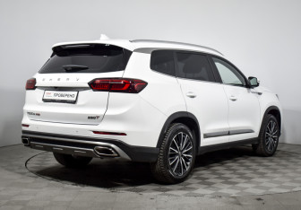 Подержанный автомобиль Chery Tiggo 8 Pro 2022 года (5 фото)