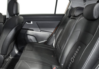 Подержанный автомобиль Kia Sportage 2013 года (12 фото)
