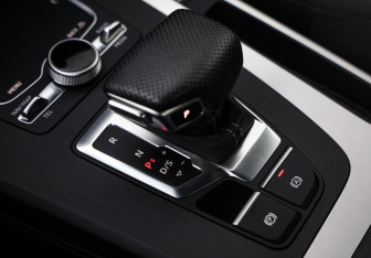 Подержанный автомобиль Audi Q5 2020 года (21 фото)