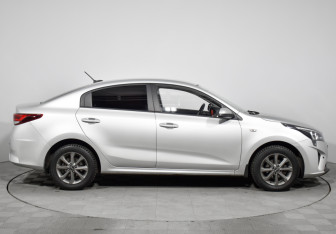 Подержанный автомобиль Kia Rio Sedan 2020 года (4 фото)