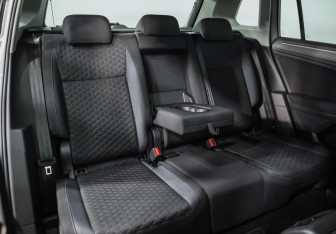 Подержанный автомобиль Volkswagen Tiguan 2019 года (22 фото)