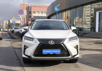 Подержанный автомобиль Lexus RX 2019 года (2 фото)