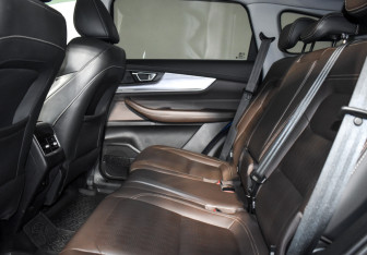 Подержанный автомобиль Chery Tiggo 8 Pro 2022 года (13 фото)