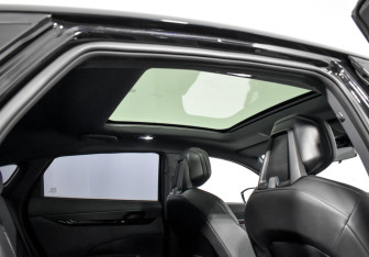 Подержанный автомобиль Changan UNI-V 2023 года (22 фото)