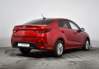 Подержанный автомобиль Kia Rio Sedan 2019 года (5 фото)